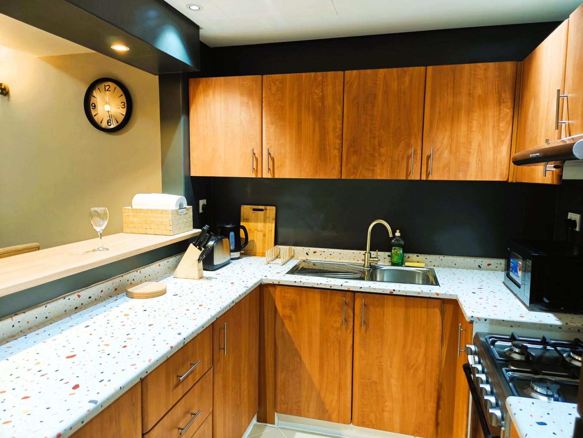 369 Stays- 1 Bedroom Apartment In Sports City Dubai Exterior foto